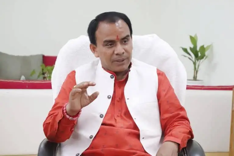 गढ़वाल के पांच दिवसीय दौरे पर कैबिनेट मंत्री डॉ. धन सिंह रावत