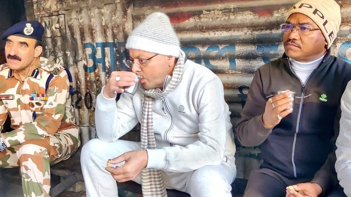 मुनस्यारी में सीएम धामी की चाय पर चर्चा, सड़क किनारे लगाई बैठकी, अनोखा दिखा अंदाज