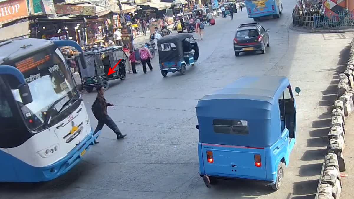 उत्तराखंड में भीषण सड़क हादसा: रोडवेज बस ने बुजुर्ग को रौंदा, मौके पर दर्दनाक मौत