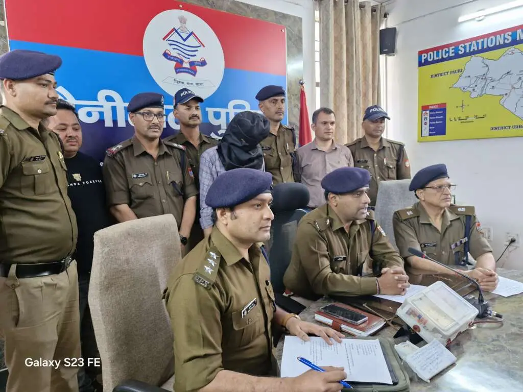 हल्द्वानी में लाखों की चोरी का खुलासा, 13 लाख की ज्वैलरी के साथ शातिर चोर गिरफ्तार