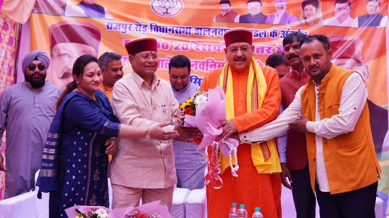 महाराज ने 383.56 लाख की लागत के चन्दरनगर नाले के भूमिगत कार्य का किया लोकार्पण