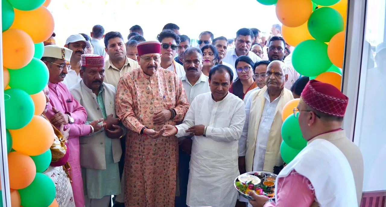 कैबिनेट मंत्री महाराज और धन सिंह ने संयुक्त रूप से किया भाजपा के नव निर्मित जिला कार्यालय भवन का उद्घाटन