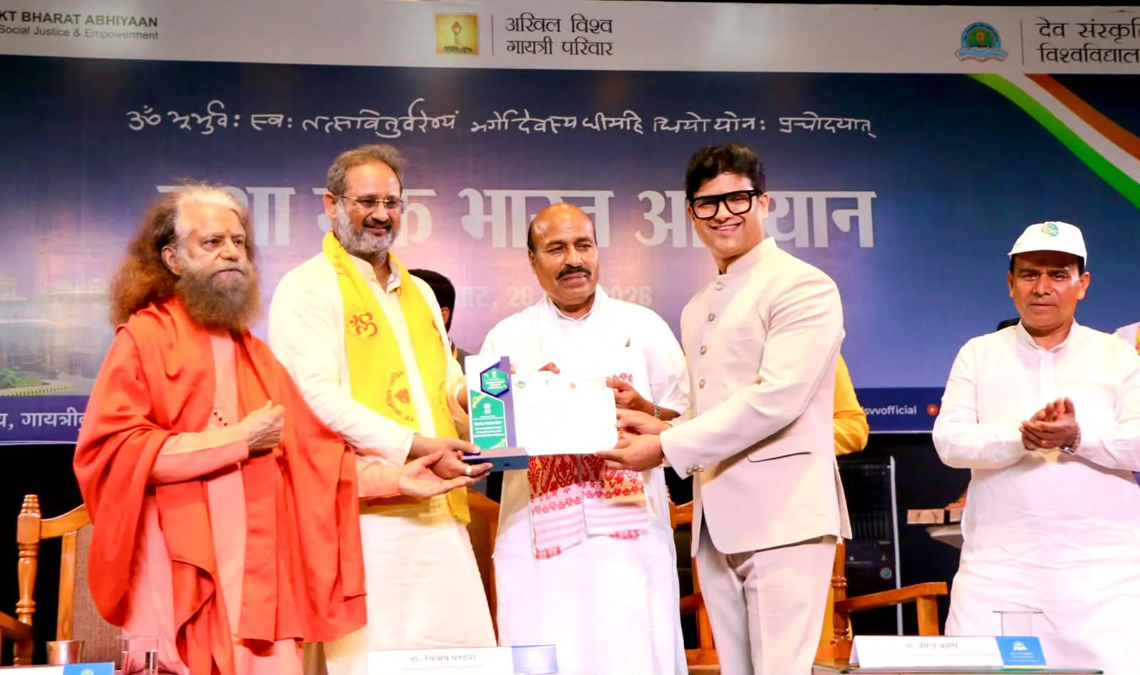 देहरादून के ललित जोशी का राष्ट्रीय स्तर पर सम्मान, मिला प्रतिष्ठित ‘नशा मुक्त मित्र अवार्ड 2026’