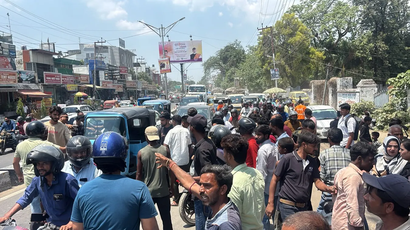 देहरादून में रफ्तार का कहर: सिटी बस ने एक के बाद एक कई लोगों को मारी टक्कर, 6 गंभीर घायल
