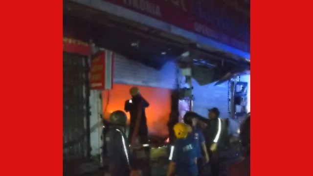 हल्द्वानी: तिकोनिया वाइन शॉप में आग से 8 करोड़ का नुकसान, दमकल ने बड़ी दुर्घटना टाली