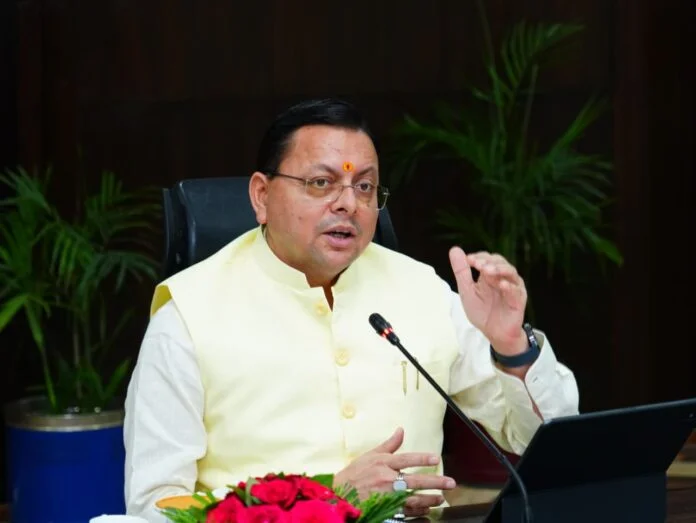 सीएम हेल्पलाइन-1905 पर सीएम धामी की सख्ती: लंबित शिकायतें एक सप्ताह में निपटाने के निर्देश