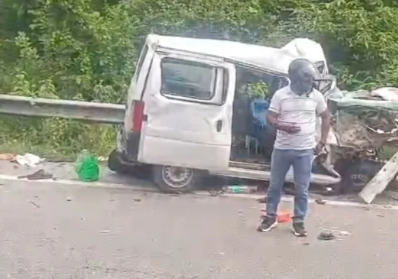 मणिमाई मंदिर के पास भीषण सड़क हादसा, दो की मौत; पांच घायल, दो की हालत गंभीर