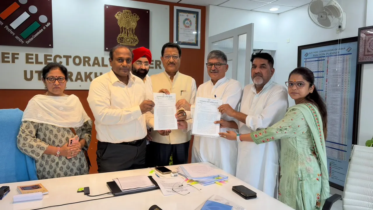 SIR पर कांग्रेस ने उठाए सवाल, मुख्य निर्वाचन अधिकारी से मिला प्रतिनिधिमंडल