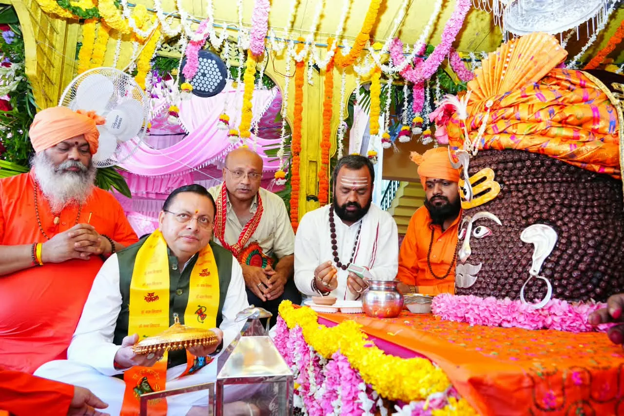 टपकेश्वर महादेव की भव्य शोभायात्रा में शामिल हुए मुख्यमंत्री श्री पुष्कर सिंह धामी