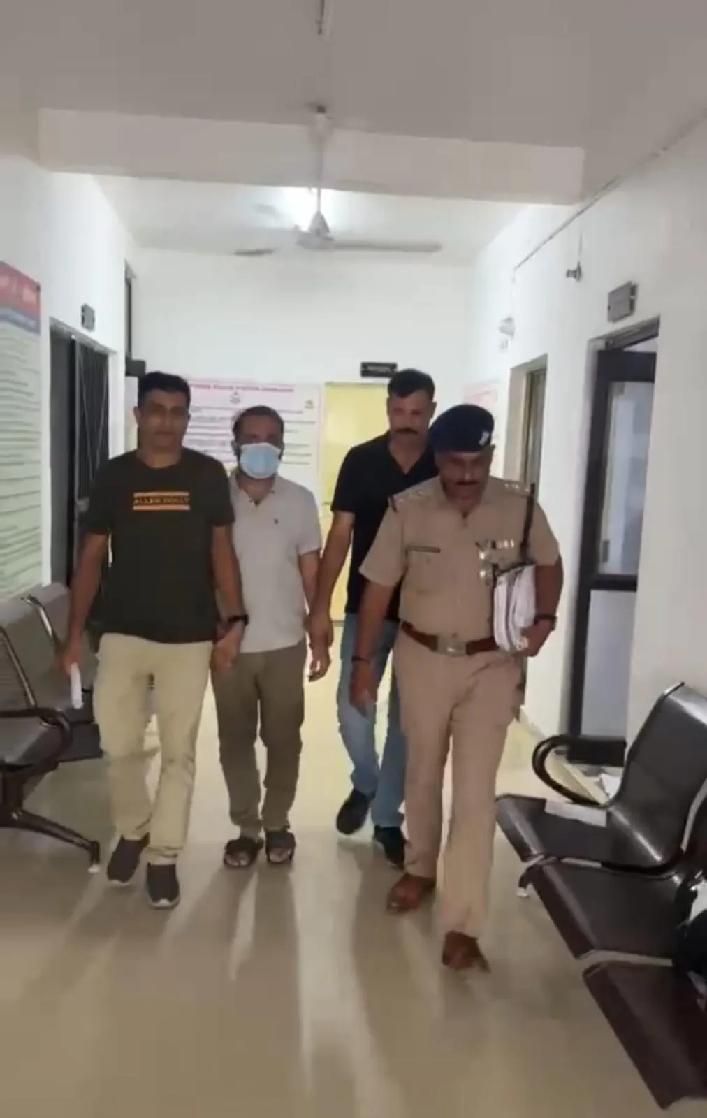 ₹3.20 करोड़ की साइबर ठगी का वांछित आरोपी कोलकाता से गिरफ्तार