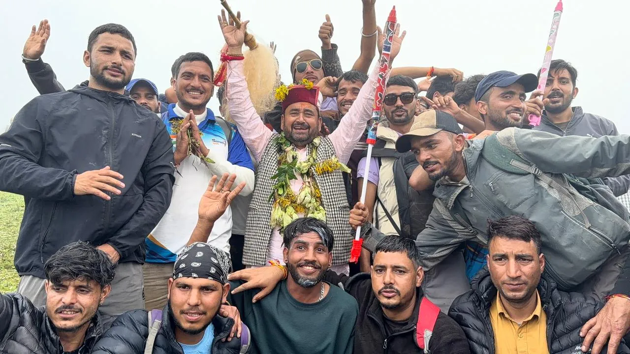 धूमधाम से मनाया गया स्याबा जौराई बुग्याल पर्यटन मेला-विधायक सुरेश चौहान व जिलाध्यक्ष नागेन्द्र चौहान रहे मौजूद।