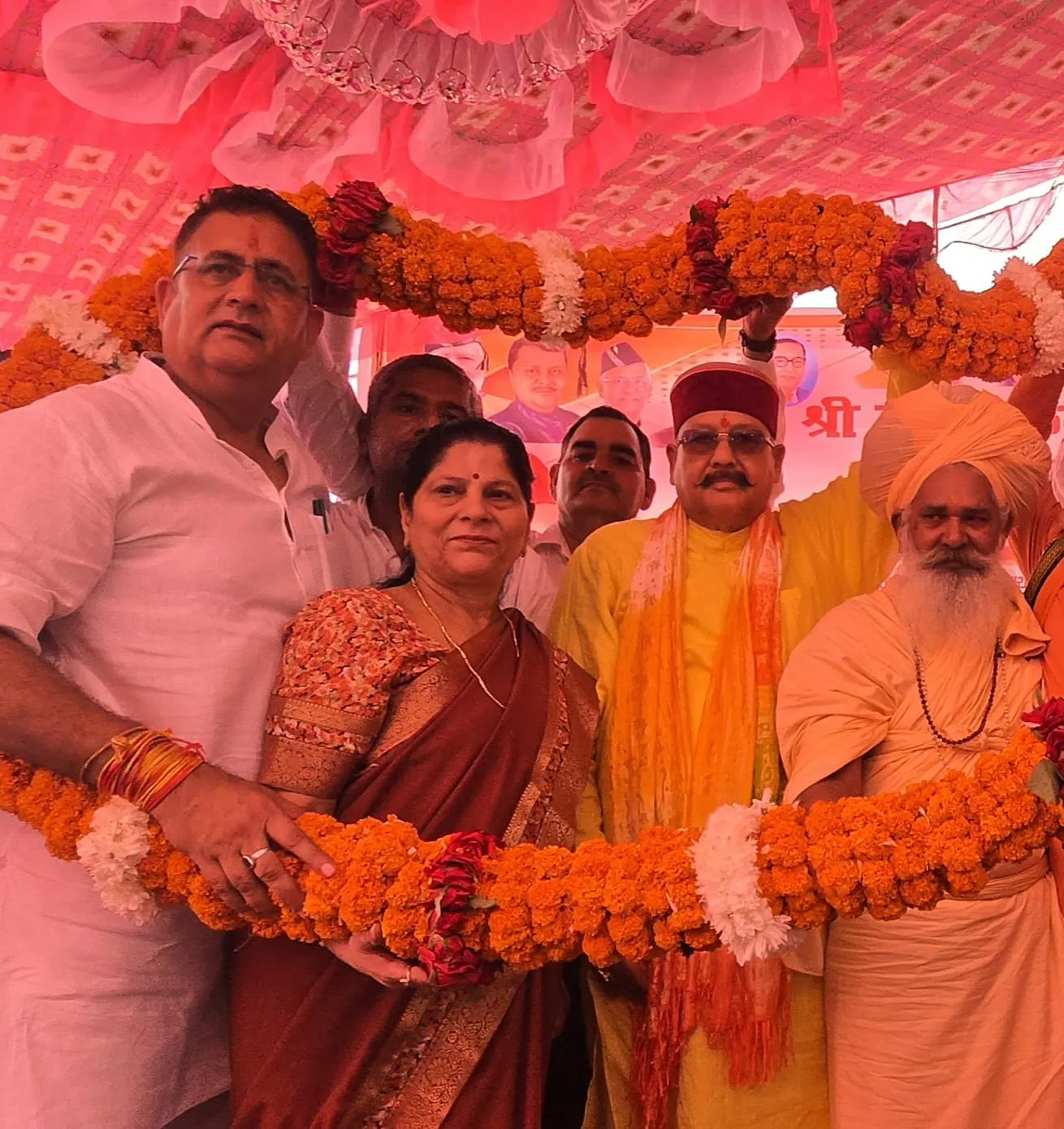 बाढ़ नियंत्रण को लेकर सतपाल महाराज ने अधिकारियों संग की विस्तृत चर्चा, आपदा प्रभावित किसानों की सुनी समस्याएं