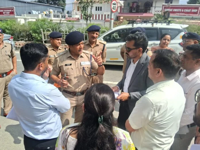 मोहब्बेवाला हादसों पर प्रशासन सख्त: डीएम-एसएसपी ने किया हाईवे का निरीक्षण