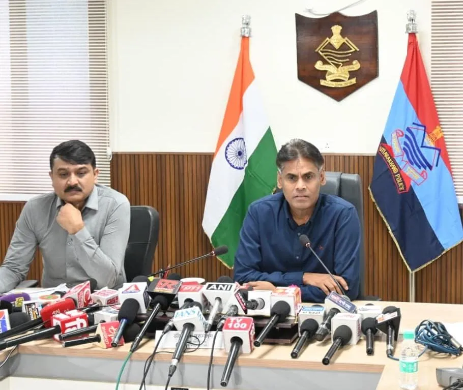 उत्तराखंड में साइबर ठगों पर पुलिस का बड़ा प्रहार, 7 दिन के ‘ऑपरेशन हॉटस्पॉट’ में 10 गिरफ्तार; 644 SIM और 630 IMEI ब्लॉक