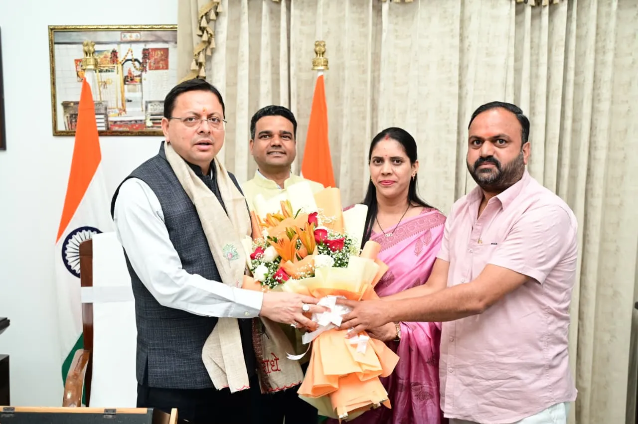 जिला सहकारी बैंक के  नवनिर्वाचित पदाधिकारियों ने मुख्यमंत्री श्री पुष्कर सिंह धामी से की शिष्टाचार भेंट