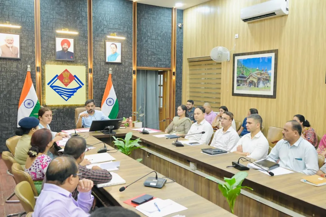 बाल संरक्षण एवं पुनर्वास कार्यों में तेजी लाएं अधिकारीः जिलाधिकारी