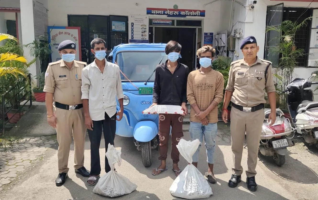 सरकारी ट्यूबवेलों से केबल चोरी करने वाले गिरोह का खुलासा, तीन गिरफ्तार
