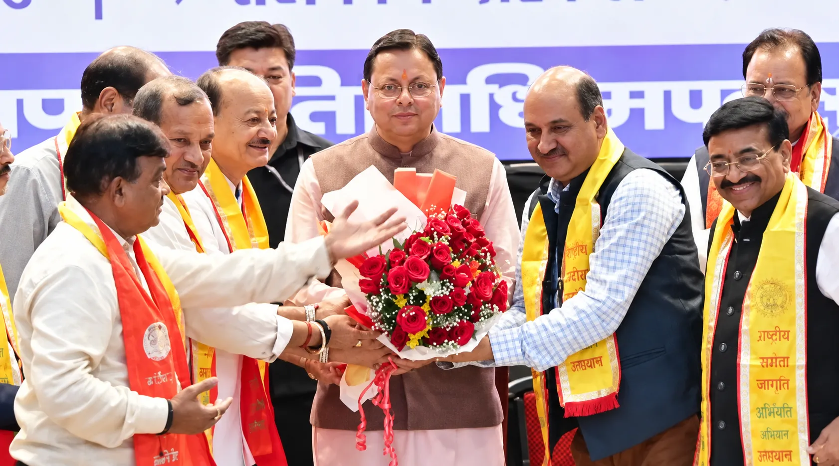 सीएम धामी की पहल – विदेश में नौकरी प्राप्त कर रहे उत्तराखंड के युवा