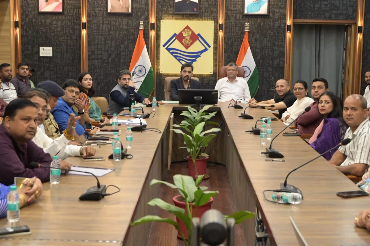 देहरादून में जिला योजना समिति के नवनिर्वाचित सदस्यों को मिले प्रमाण पत्र; विकास कार्यों को गति देने का आह्वान