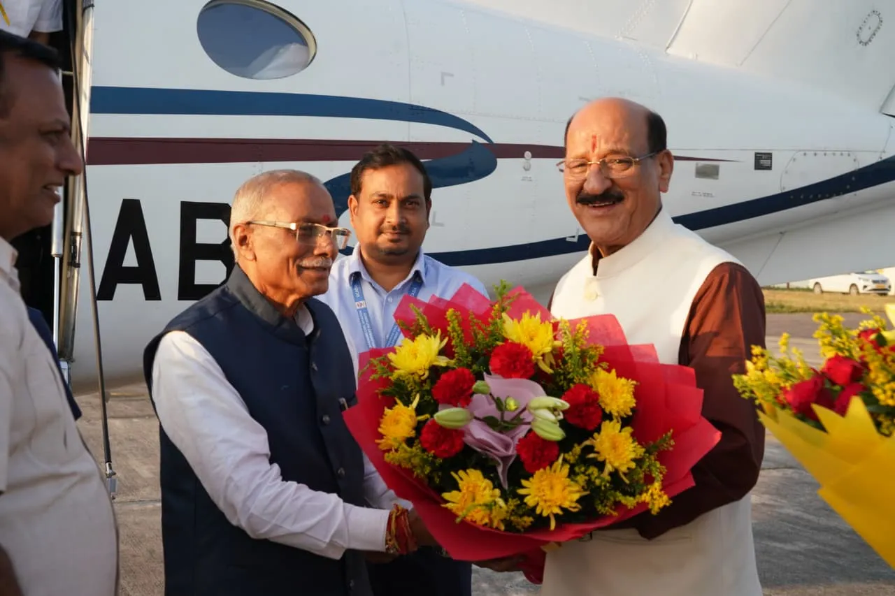 उत्तराखण्ड पहुंचे मनोनीत राज्यपाल डॉ. ढाल सिंह बिसेन, सोमवार को लेंगे पद की शपथ