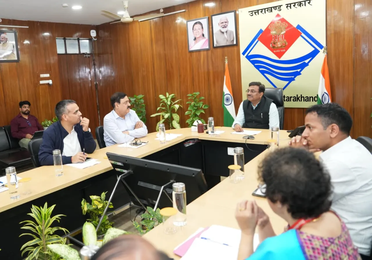 उत्तराखंड में 50 पुरानी 108 एंबुलेंस जल्द बदली जाएंगी, मुख्य सचिव ने दिए निर्देश