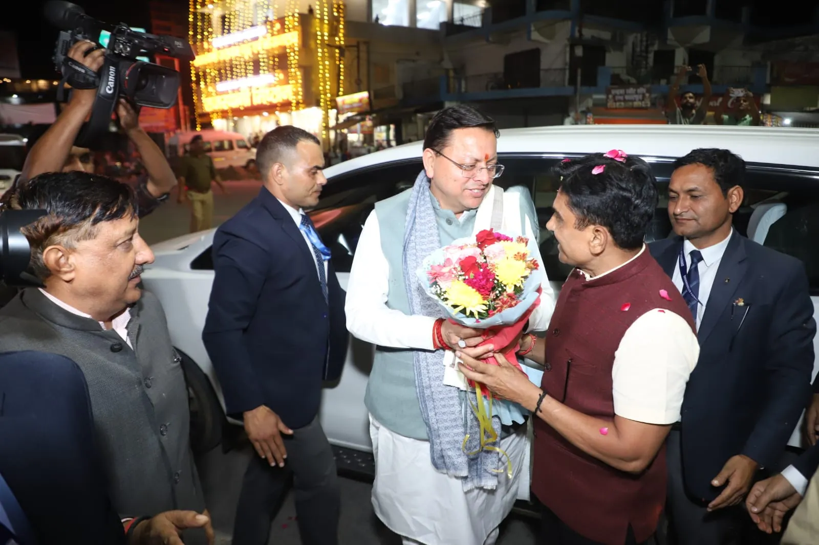 विधानसभा सत्र के सफल संचालन के बाद ऋषिकेश पहुँचे माननीय मुख्यमंत्री महोदय का नटराज चौक पर भव्य स्वागत