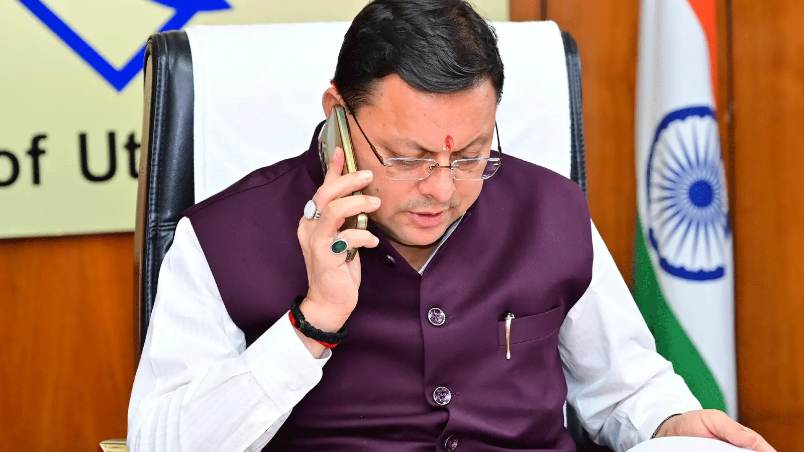 दलेर मेहंदी विवाद पर CM धामी ने मीका सिंह से की फोन पर बातचीत, बोले- संवाद से दूर करें गलतफहमियां